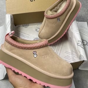 Uggs Shoe Pallet